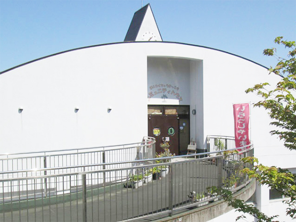 �{�q���w�Z�R�~���j�e�B�n�E�X